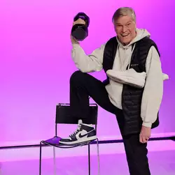 Weiße Turnschuhe - Komödie im Bayerischen Hof München