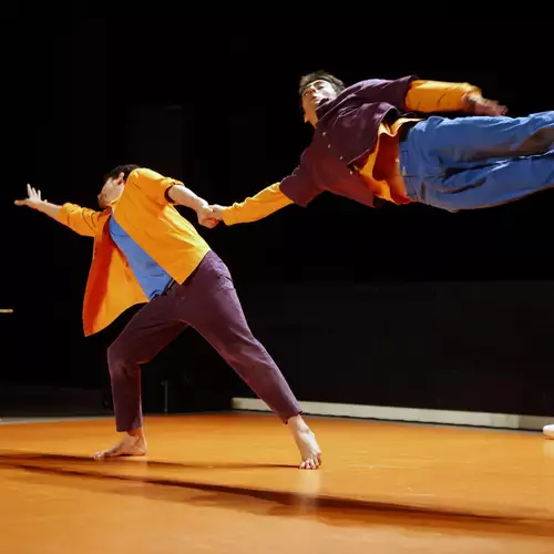 Die fabelhafte Geschichte von BasarKus - HochX - Figurentheater München