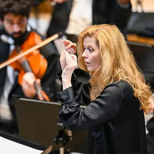 MPhil & Barbara Hannigan: Haydn, Copland, Weill, Offenbach - schwere reiter München
