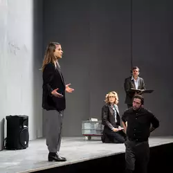 Die Rückseite des Lebens - Residenztheater München