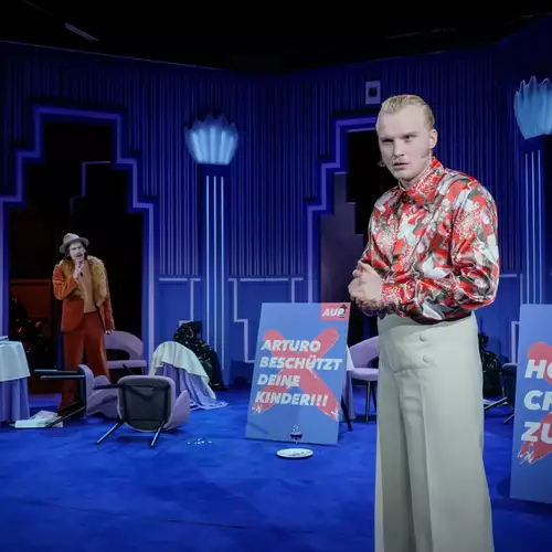 Der aufhaltsame Aufstieg des Arturo Ui - Marstall München