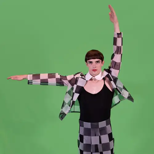 Thea Millennials: Münchner Verkehr - Münchner Kammerspiele Giehse-Halle München