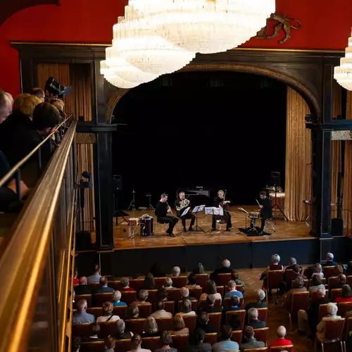 MPhil: 1. Kammerkonzert - Dreistimmige Zeitsprünge - Münchner Künstlerhaus München