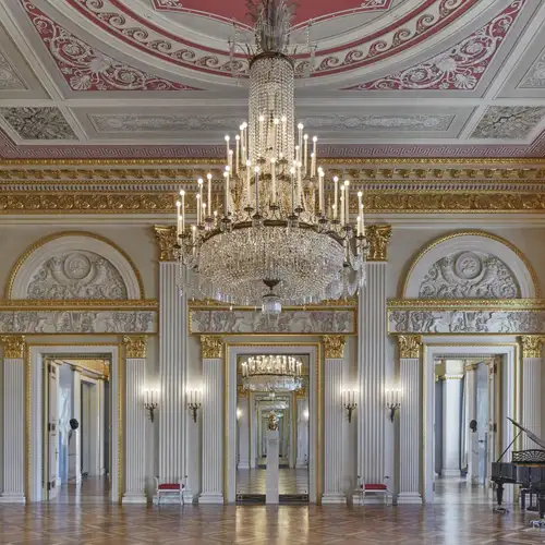Königin(nen) - Staatliches Museum Ägyptischer Kunst München