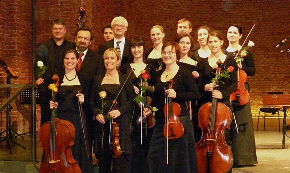Die Camerata Mücnhen spielt an Weihnachten in der Allerheiligen-Hofkirche München
