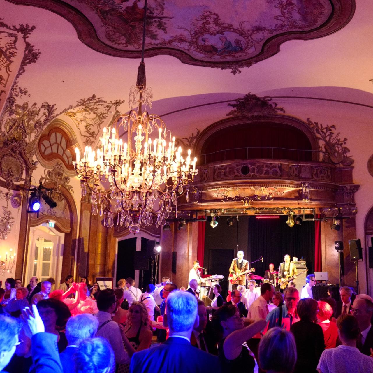 Der M&uuml;nchner Jazzsalon zur Hard Bop Legende Art Blakey findet im Silbersaal des Deutschen Theaters M&uuml;nchen statt