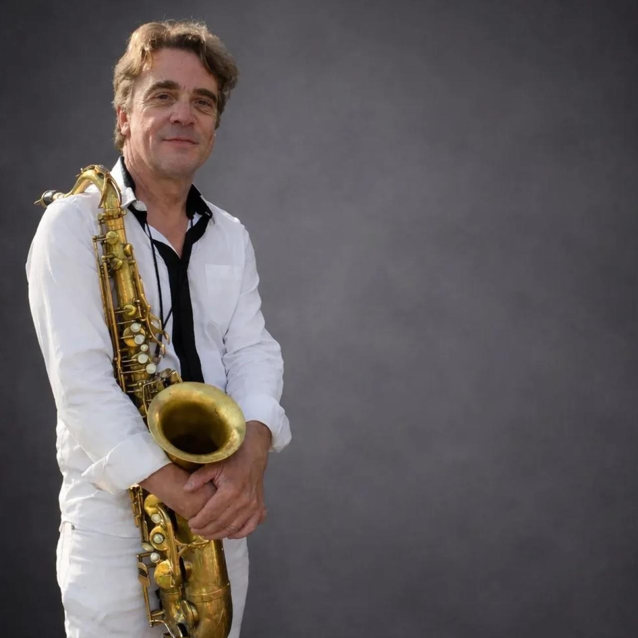 Der Jazz-Saxophonist May Geller bringt eine Hommage den Bossa-Nova-Pionier Stan Getz ins M&uuml;nchner K&uuml;nstlerhaus