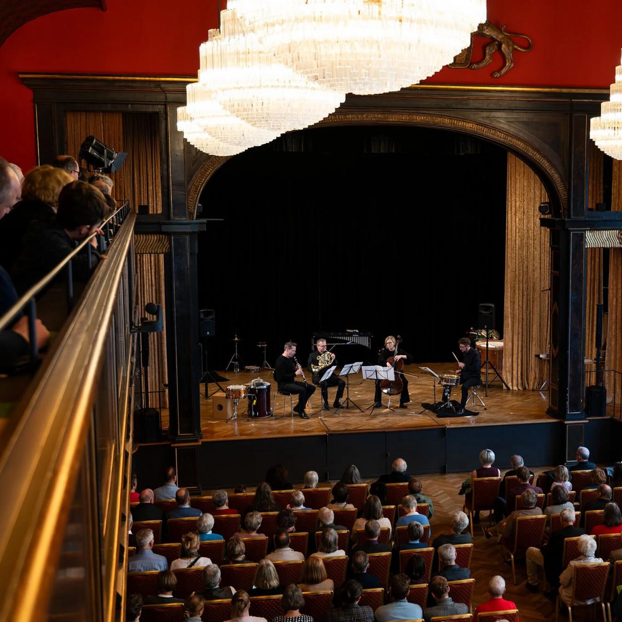 Musiker*innen der M&uuml;nchner Philharmoniker spielen Kammermusik im M&uuml;nchner K&uuml;nstlerhaus