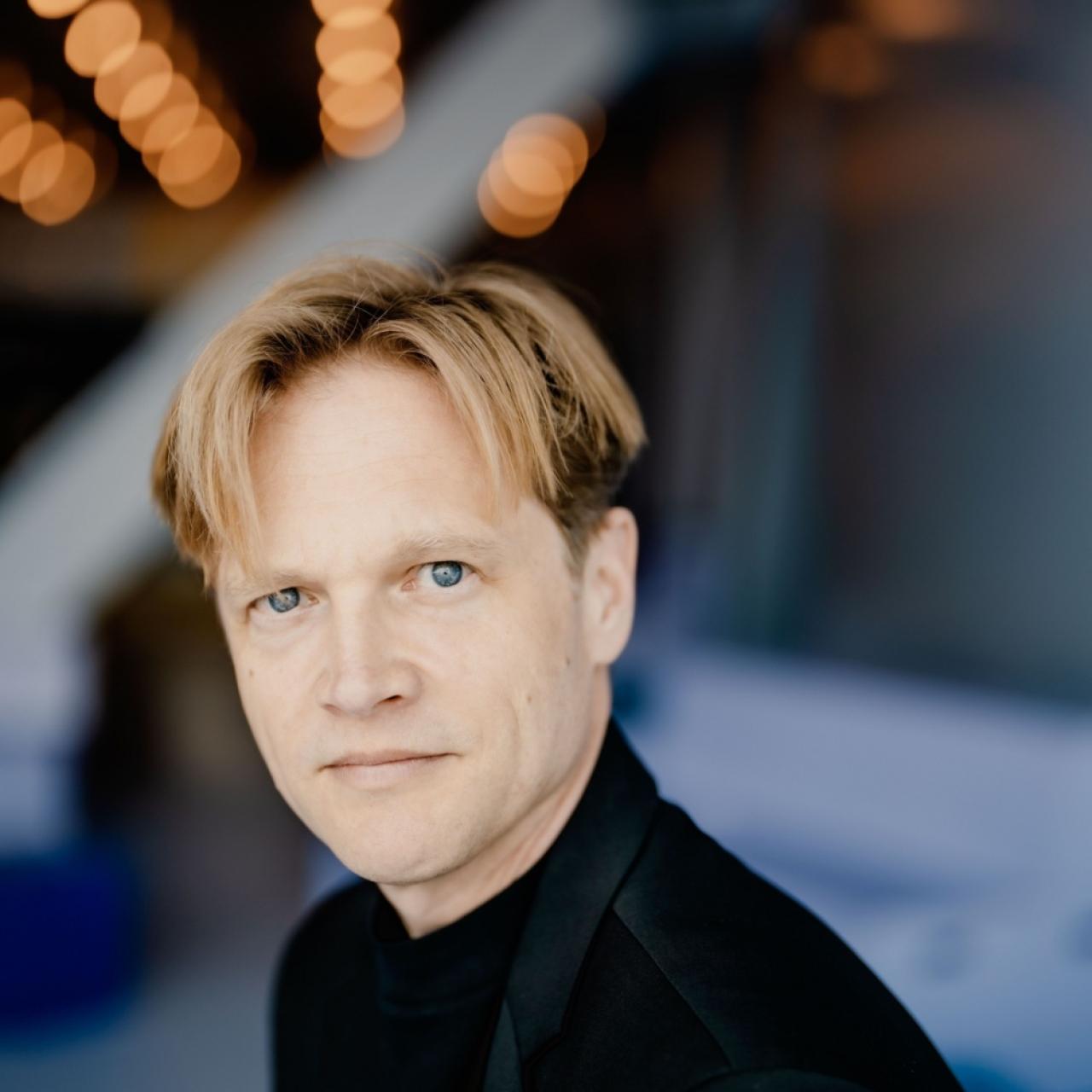 Dirigent Bas Wiegers, Foto: Marco Borggreve