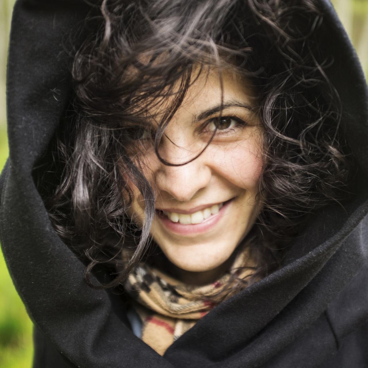 Die Regisseurin und zeitgen&ouml;ssische Kom&ouml;dien-Spezialistin Nora Abdel-Maksoud inszeniert Wokey Wokey an den Kammerspielen M&uuml;nchen