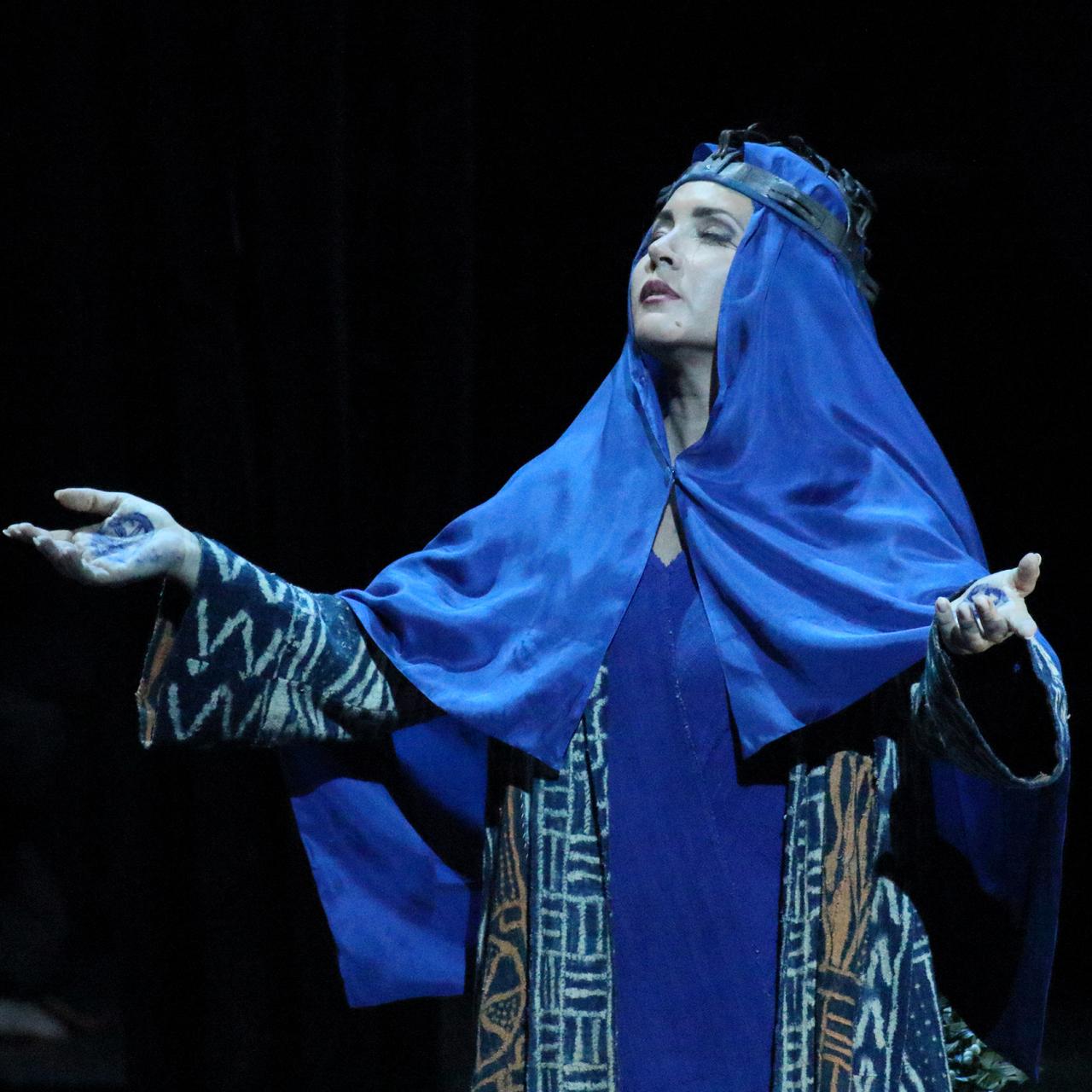 Die Norma von Vicenzo Bellini, inszeniert von J&uuml;rgen Rose, ist ein Klassiker an der Bayerischen Staatsoper M&uuml;nchen